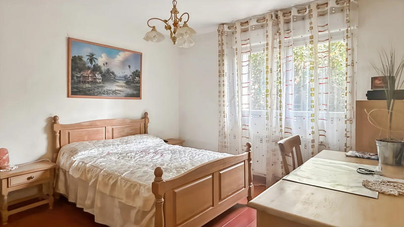 Maison - 168 m² - 7 pièces