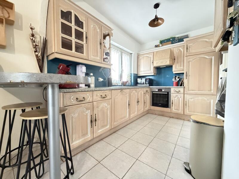 Maison - 85 m² - 4 pièces