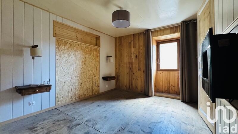 Maison de village - 348 m² - 10 pièces