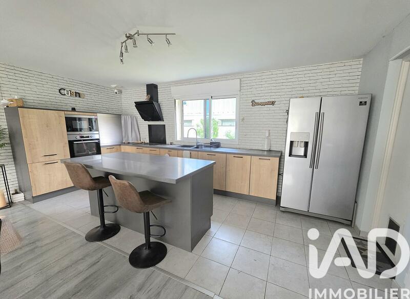 Maison - 102 m² - 6 pièces