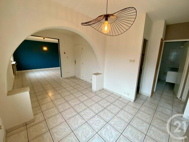 Appartement - 75 m² - 4 pièces