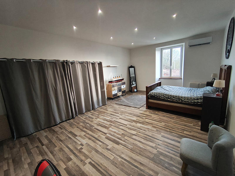 Maison - 96 m² - 3 pièces