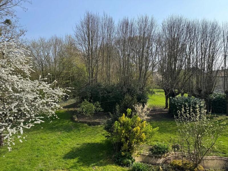 Demeure - 150 m² - 7 pièces