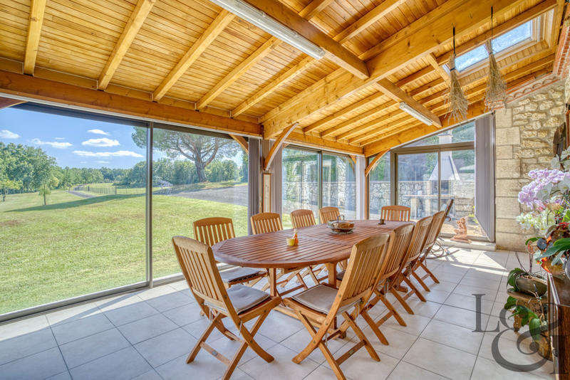 Maison - 190 m² - 7 pièces