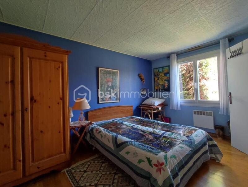 Maison traditionnelle - 148 m² - 6 pièces