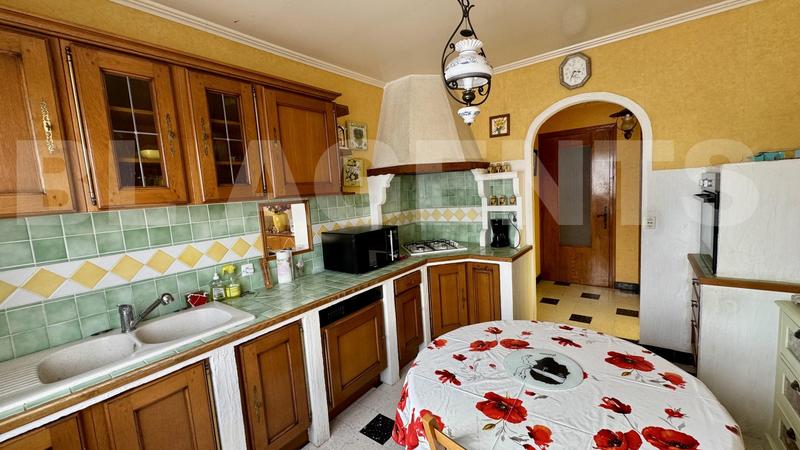 Maison - 139 m² - 7 pièces