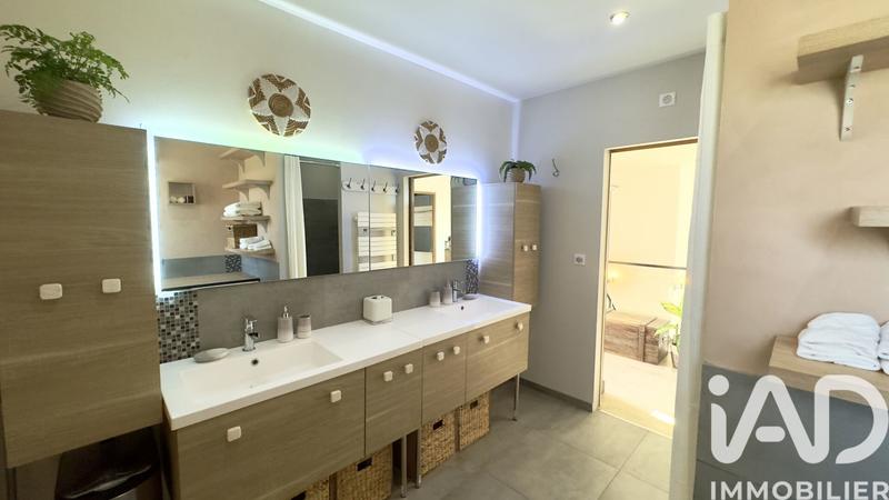 Maison - 190 m² - 5 pièces