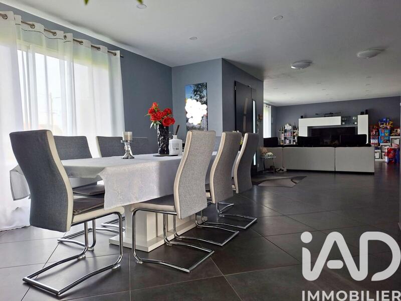 Maison - 148 m² - 5 pièces