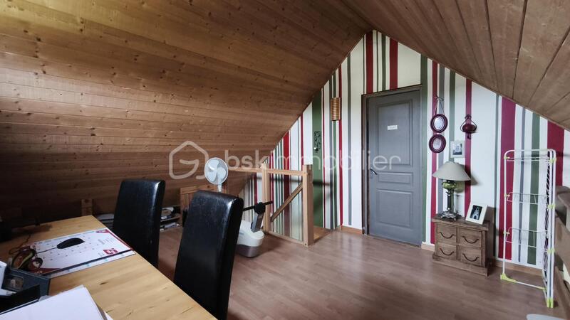 Maison traditionnelle - 140 m² - 5 pièces