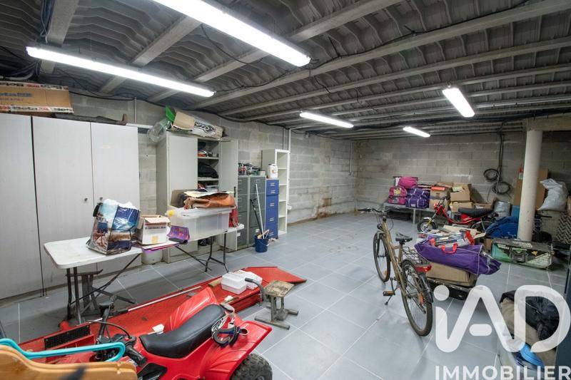 Maison - 200 m² - 7 pièces