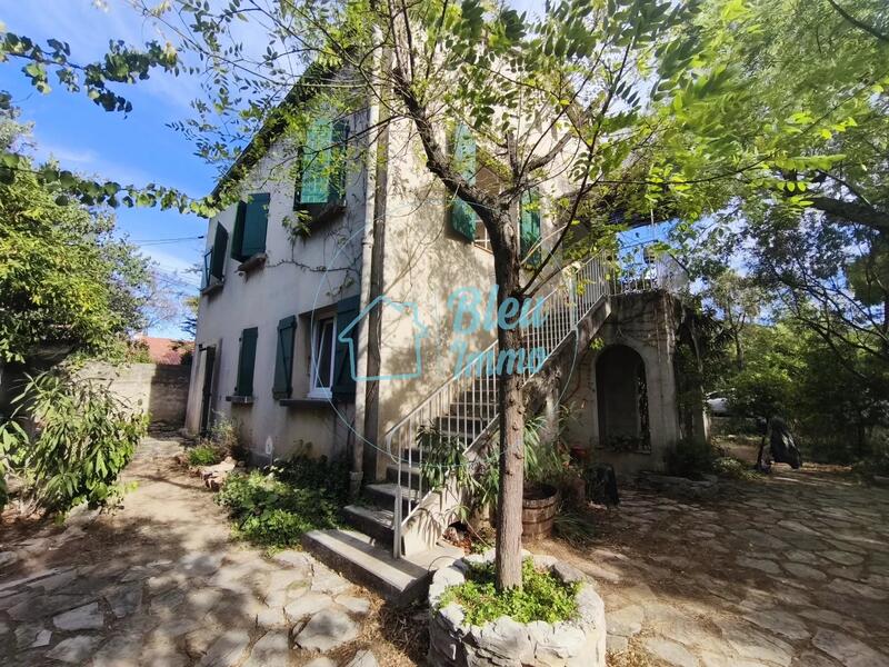 Villa - 190 m² - 8 pièces