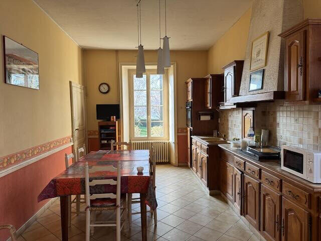 Maison - 187 m² - 6 pièces
