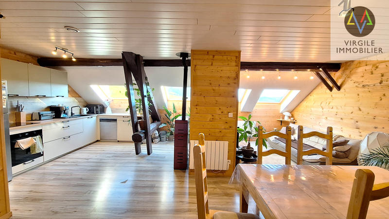 Duplex - 65 m² - 4 pièces