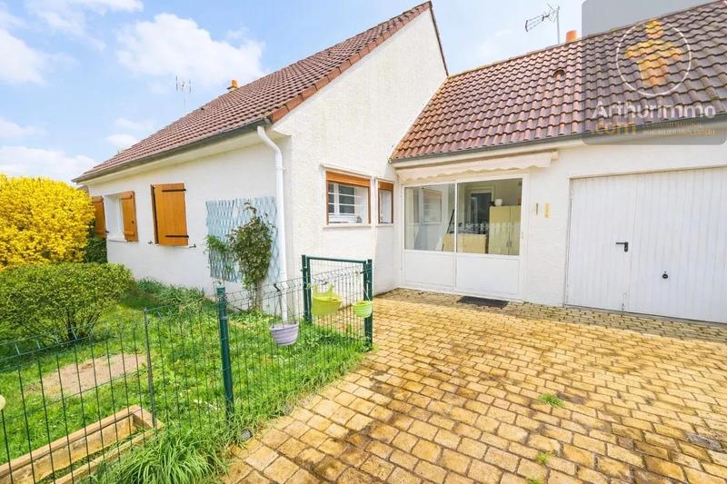 Maison - 93 m² - 4 pièces