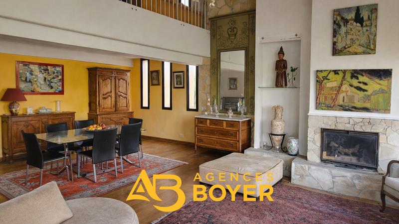 Maison - 304 m² - 8 pièces