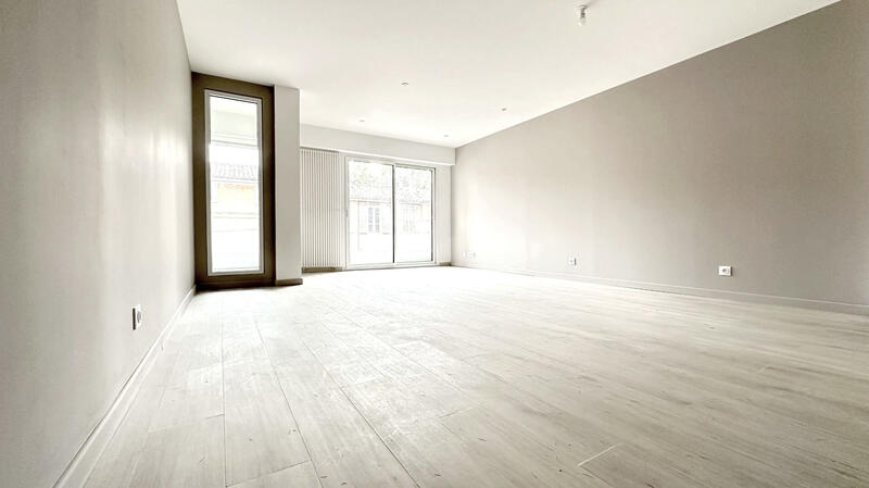 Appartement - 77 m² - 3 pièces