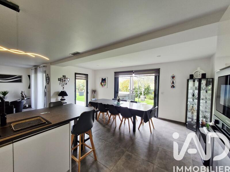 Maison - 123 m² - 4 pièces