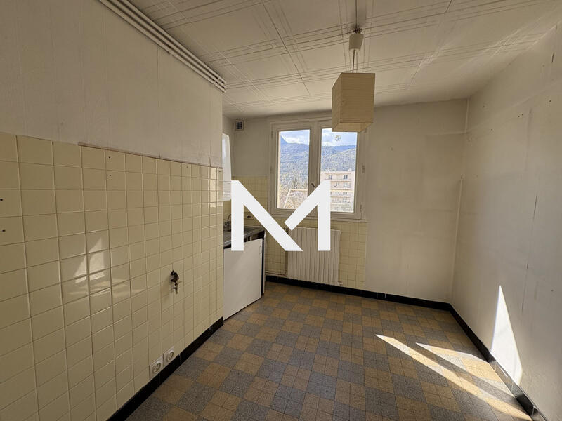 Appartement - 64 m² - 4 pièces