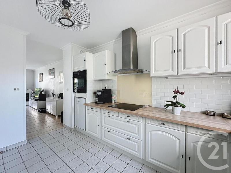 Maison - 111 m² - 5 pièces