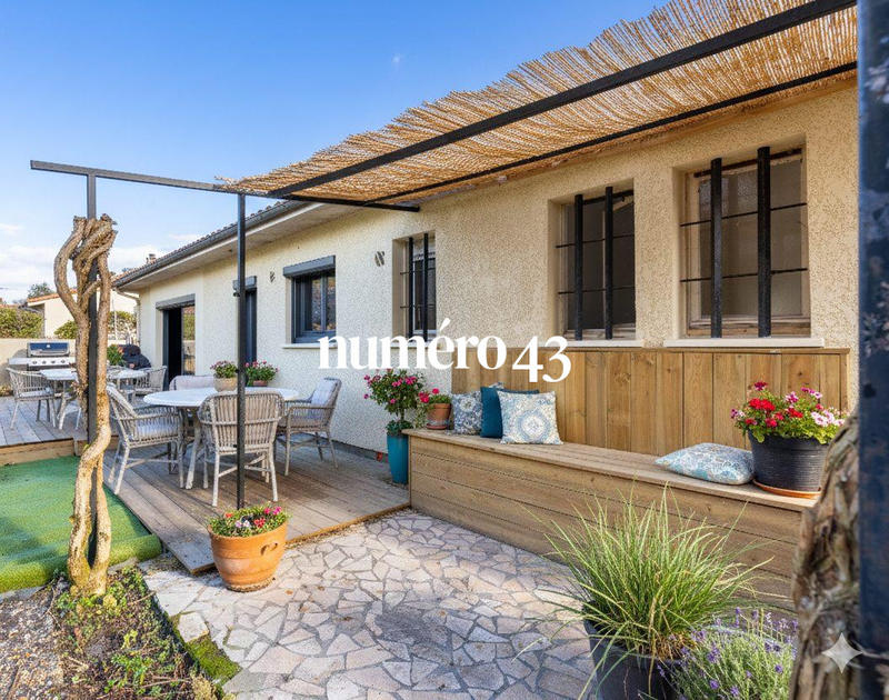 Villa - 107 m² - 6 pièces