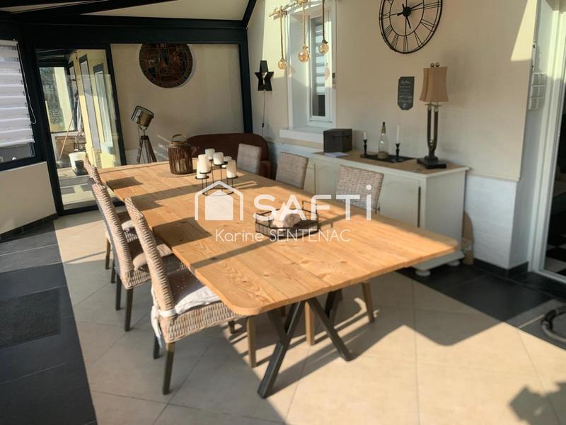 Maison - 208 m² - 6 pièces