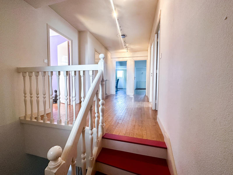 Bureau - 215 m² - 9 pièces