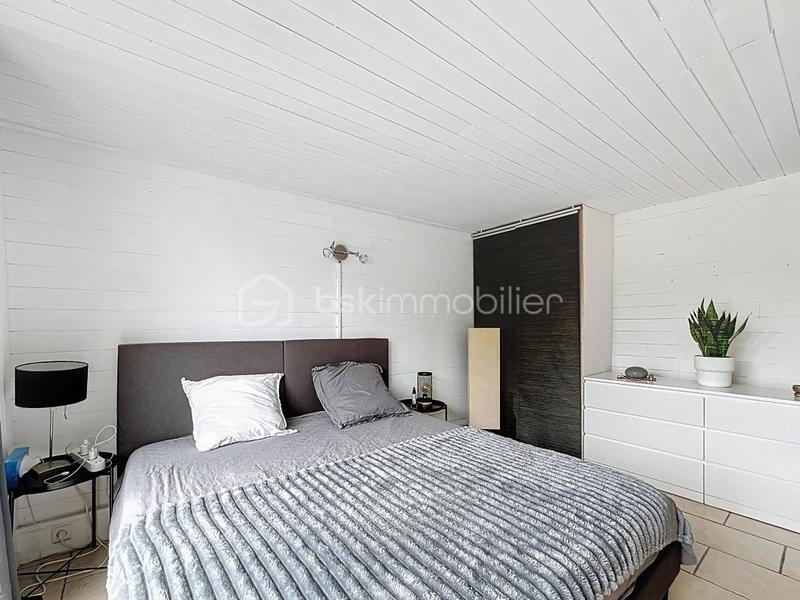 Maison - 180 m² - 5 pièces