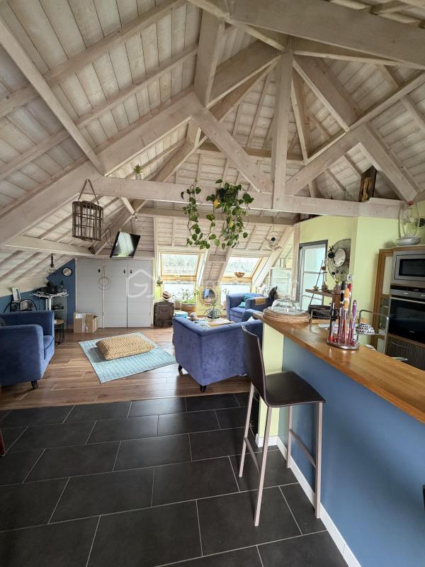 Maison - 270 m² - 10 pièces