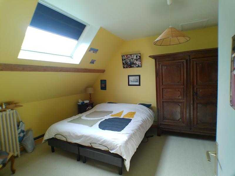 Maison - 162 m² - 9 pièces