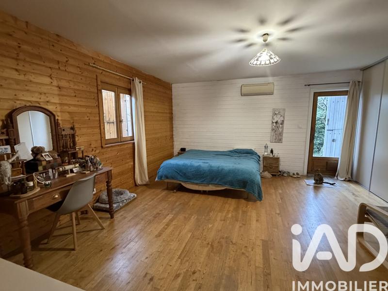 Maison - 195 m² - 7 pièces