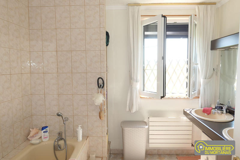 Maison - 98 m² - 3 pièces