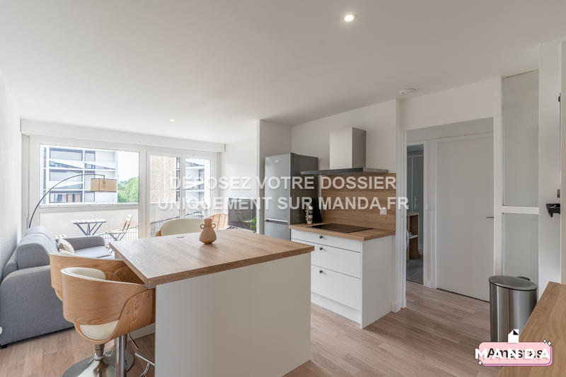 Chambre - 10 m² - 4 pièces