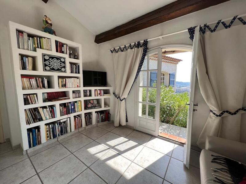 Propriété - 159 m² - 6 pièces