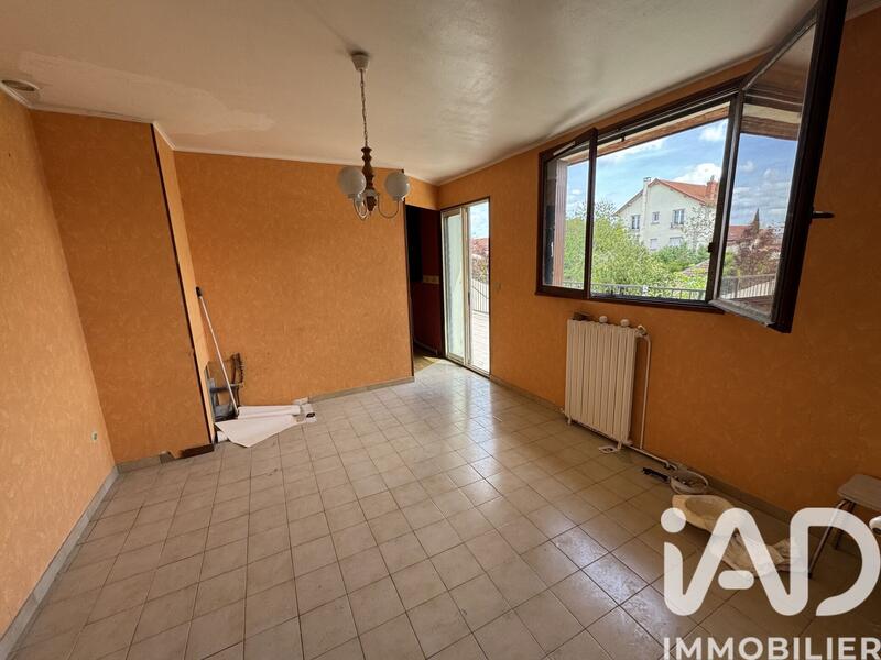 Maison - 142 m² - 8 pièces