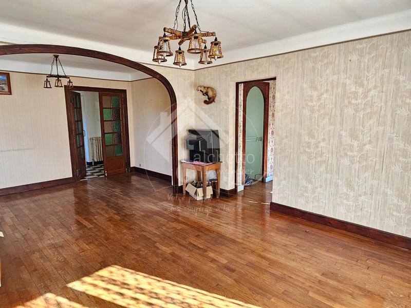 Maison - 155 m² - 8 pièces