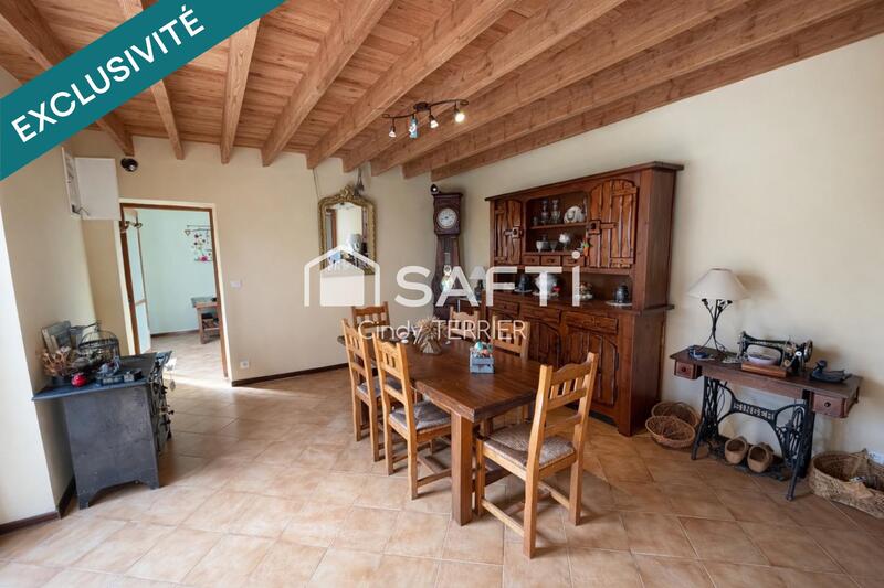 Maison - 140 m² - 6 pièces