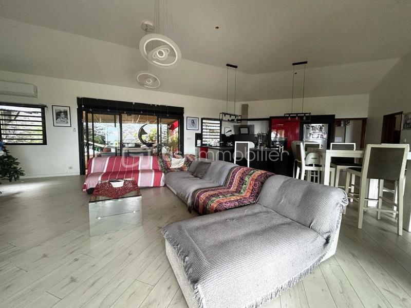 Villa - 180 m² - 6 pièces