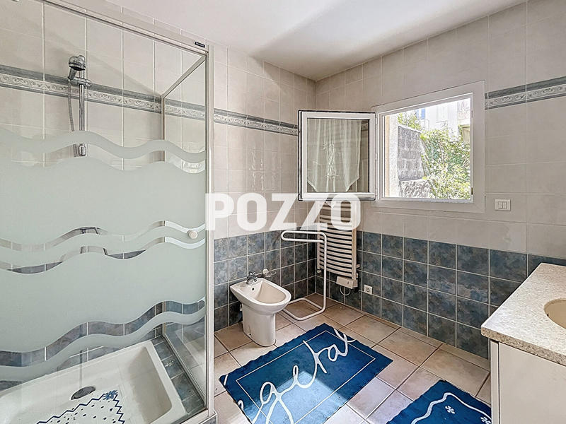 Maison - 165 m² - 7 pièces