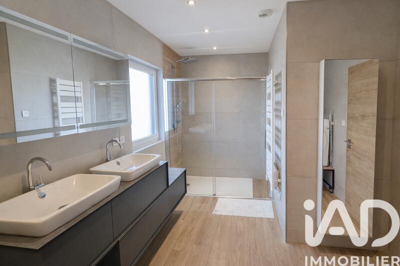 Maison - 131 m² - 5 pièces