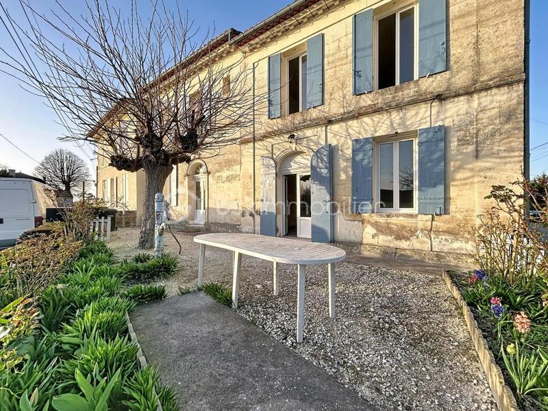 Maison en pierre - 190 m² - 8 pièces