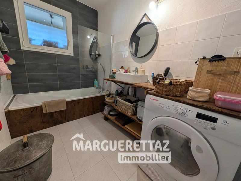 Appartement - 75 m² - 3 pièces