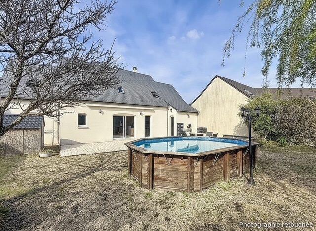 Maison - 163 m² - 6 pièces