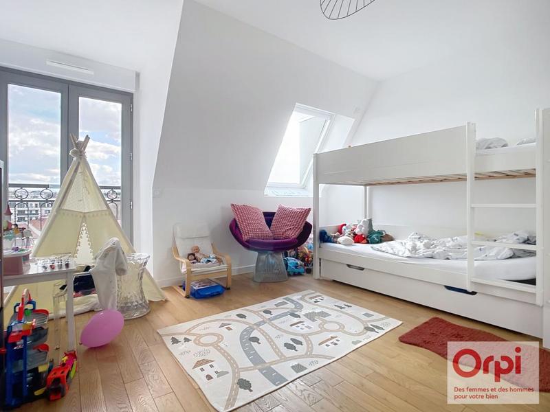 Penthouse - 77 m² - 3 pièces