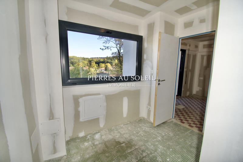 Maison - 230 m² - 8 pièces