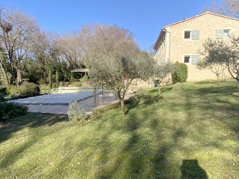 Maison - 288 m² - 6 pièces