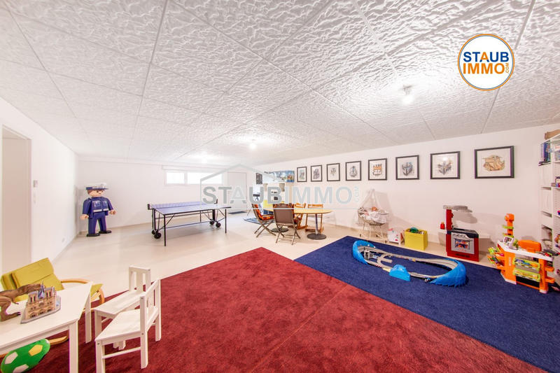 Villa - 437 m² - 13 pièces