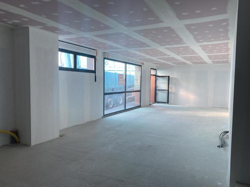 Local commercial - 112 m²