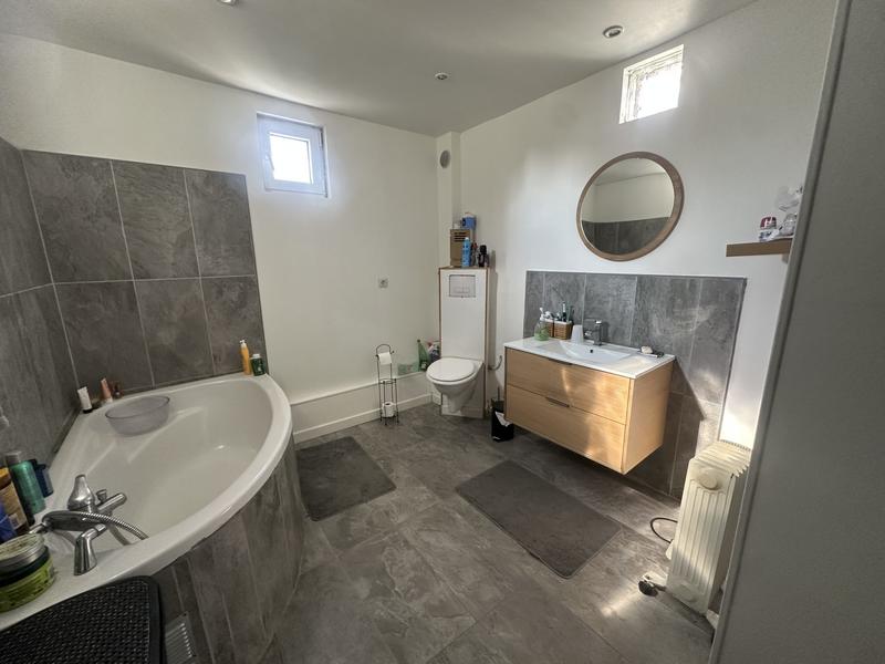 Maison - 125 m² - 7 pièces