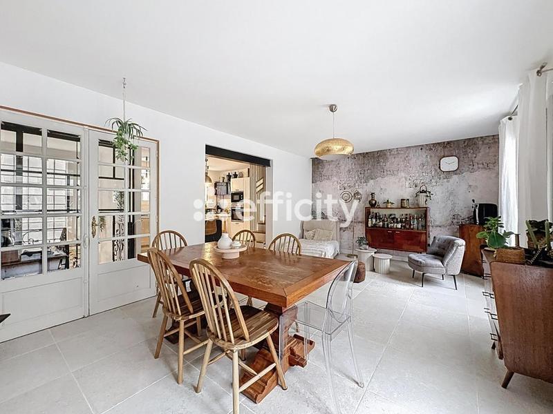 Maison - 146 m² - 6 pièces