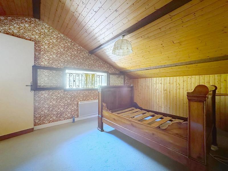 Maison - 137 m² - 8 pièces